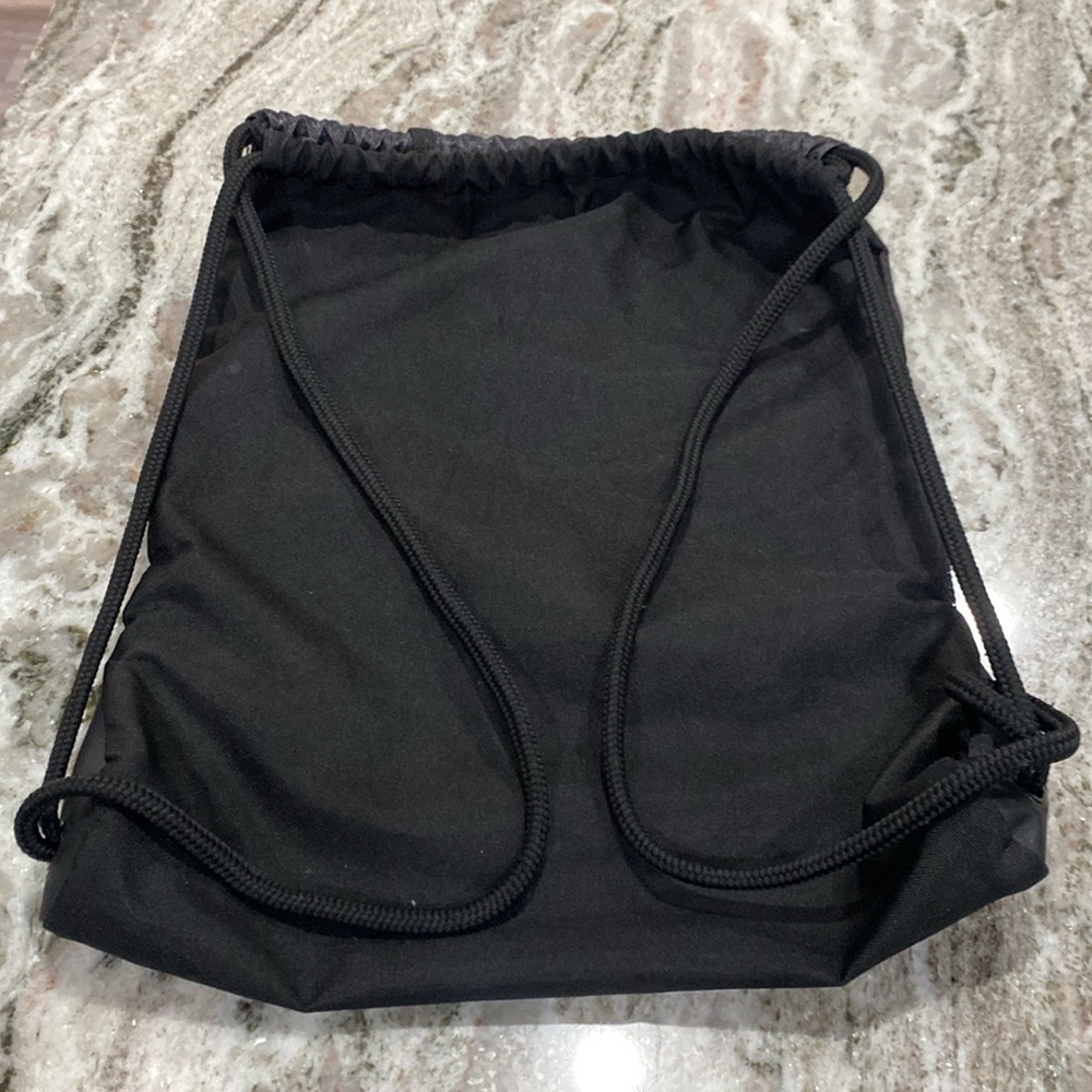 Adidas drawstring backpack - Picture 2 of 2